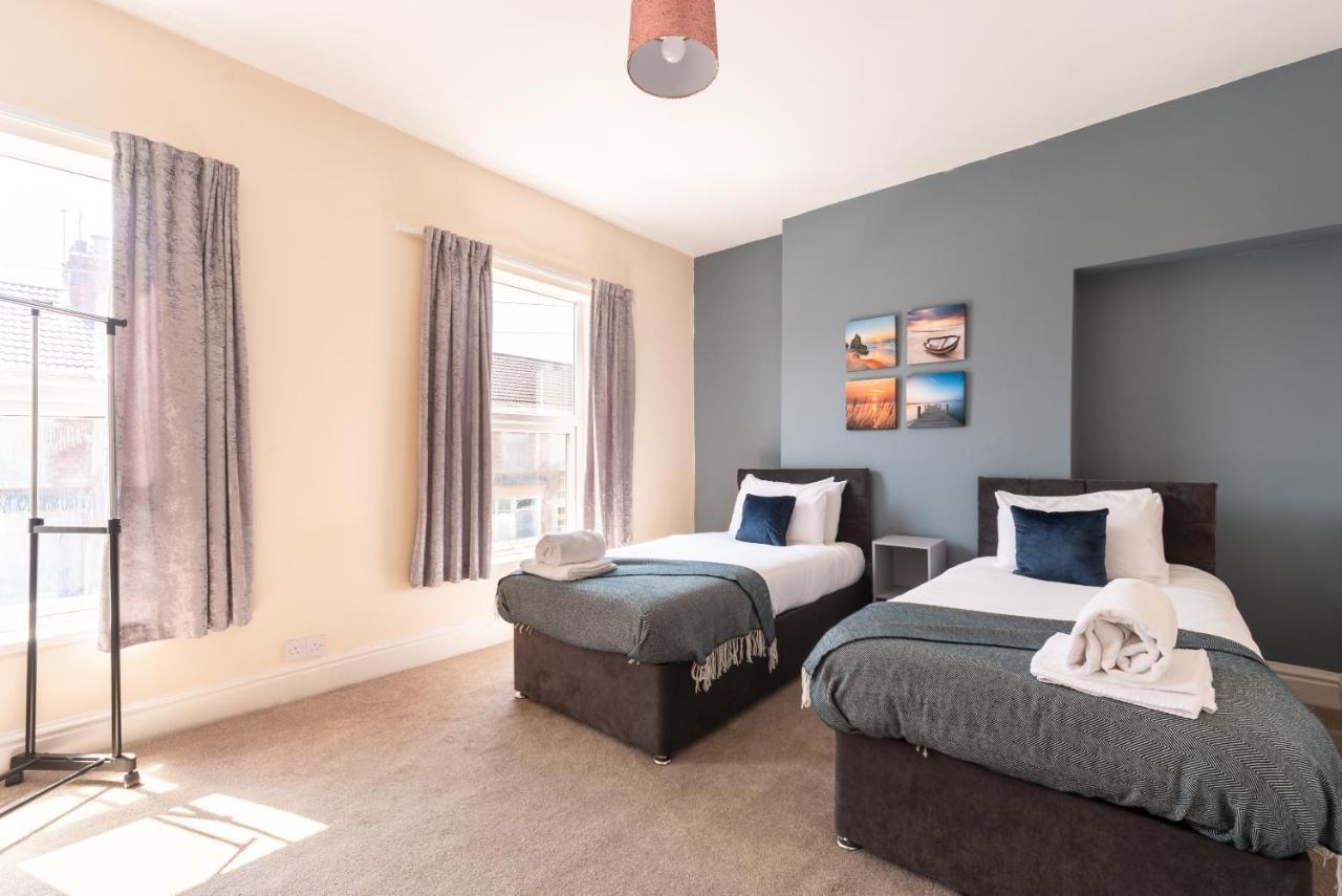 3 Bedroom-5 Beds Newland Ave King'S Palace Leisure-Contractor-Heart Of Hull Amenities كينغستون أبون هول المظهر الخارجي الصورة