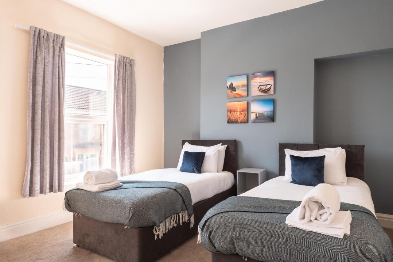 3 Bedroom-5 Beds Newland Ave King'S Palace Leisure-Contractor-Heart Of Hull Amenities كينغستون أبون هول المظهر الخارجي الصورة